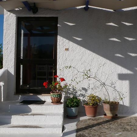 Stefanos Garden Lägenhet Arménoi Rum bild